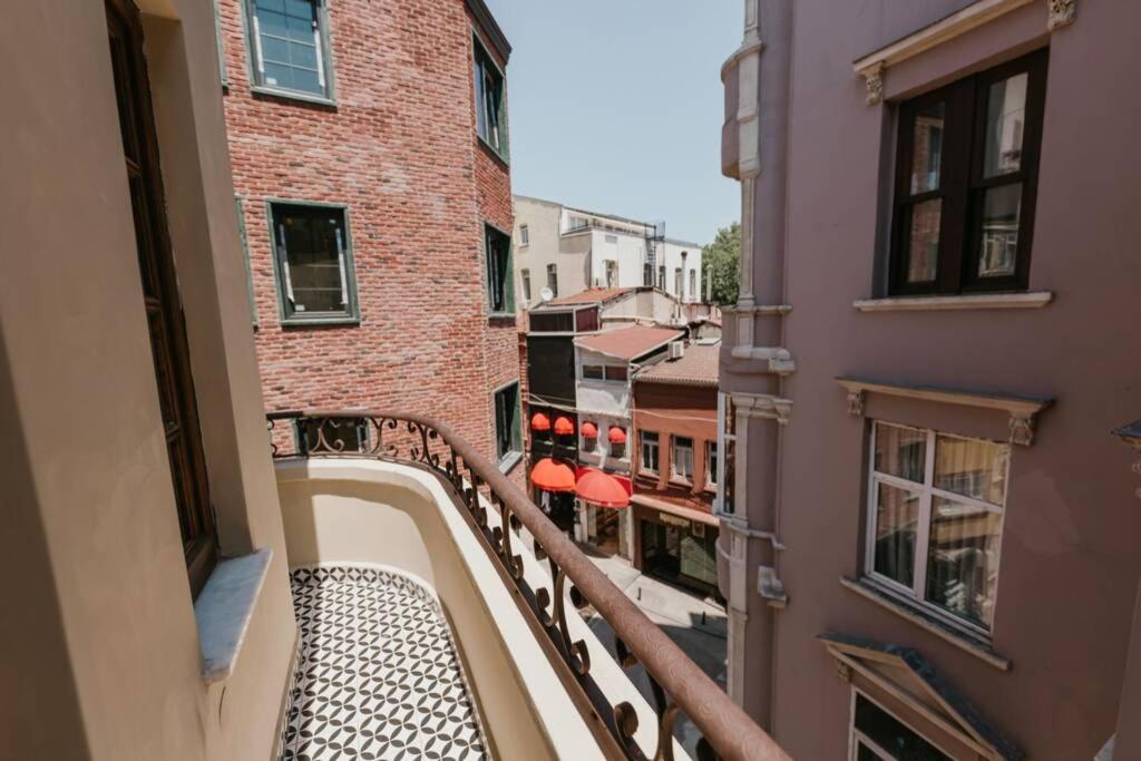 Galadoo Suites 3rd Floor Estambul Exterior foto