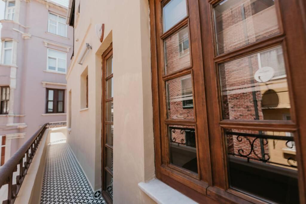 Galadoo Suites 3rd Floor Estambul Exterior foto